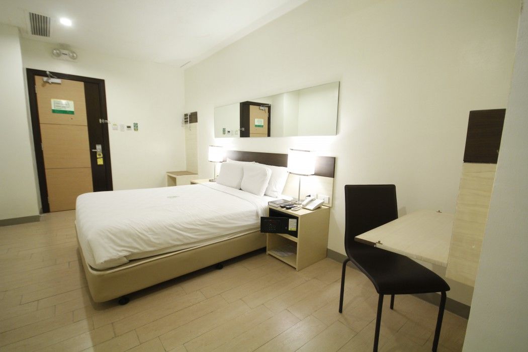 Go Hoteles Otis-Manila Exterior foto